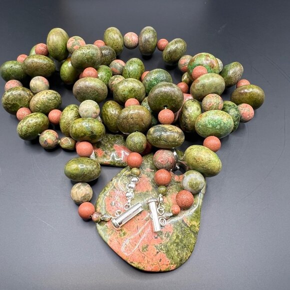Artisan Serpentine & Unakite Multi-strand Statement Necklace - Picture 6 of 8